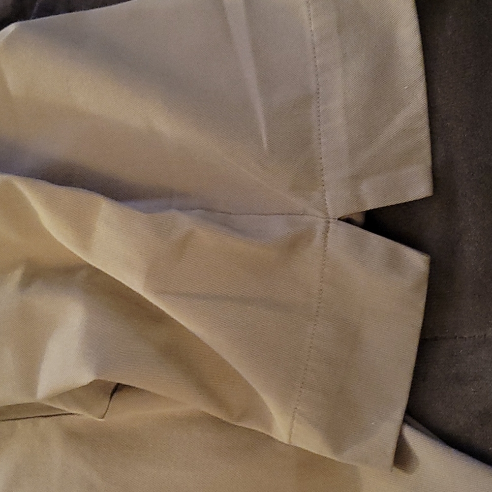 Tan pants/capris - Picture 4 of 7